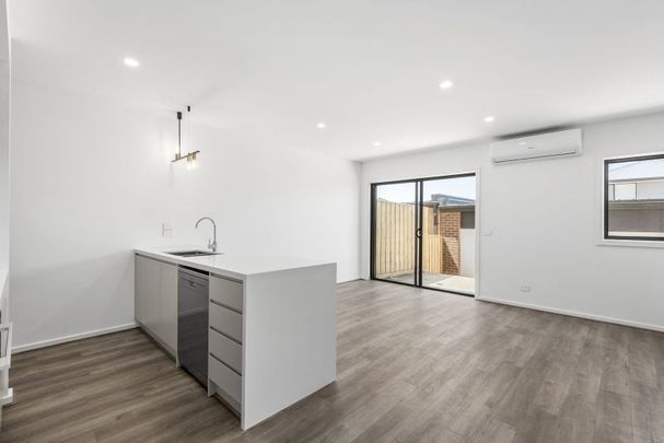 13 Kempsey Walk, Armstrong Creek - Photo 1