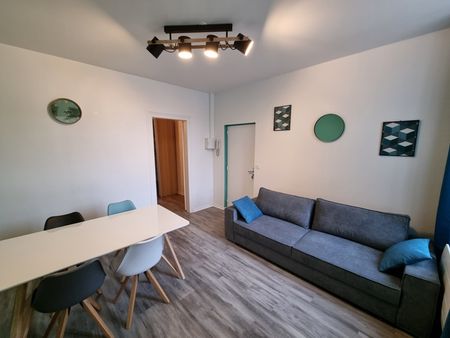 A Louer Reims Clairmarais T2 Meublé 38m² - Photo 3