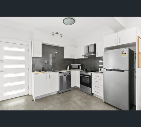 1/64 Cronulla Street, Carlton, NSW 2218 - Photo 2