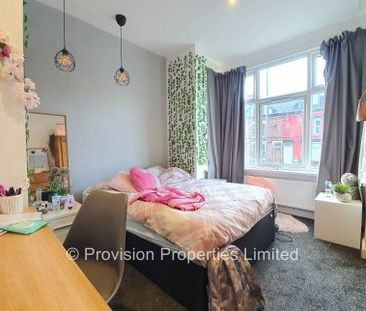 6 Bedroom Student Rentals Leeds - Photo 4