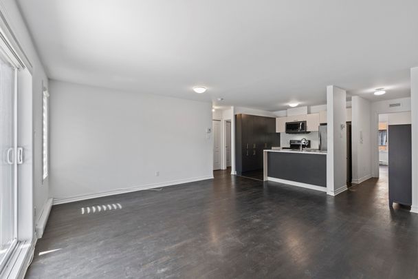 215 Boul. Bouchard, apt. 4 - Photo 1
