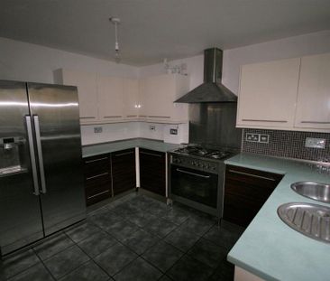 4 bedroom house to rent - Photo 1