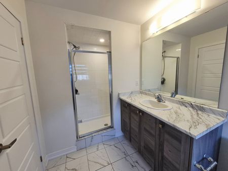 For Lease - 22 Monteith Drive, Brantford, Ontario - Photo 2