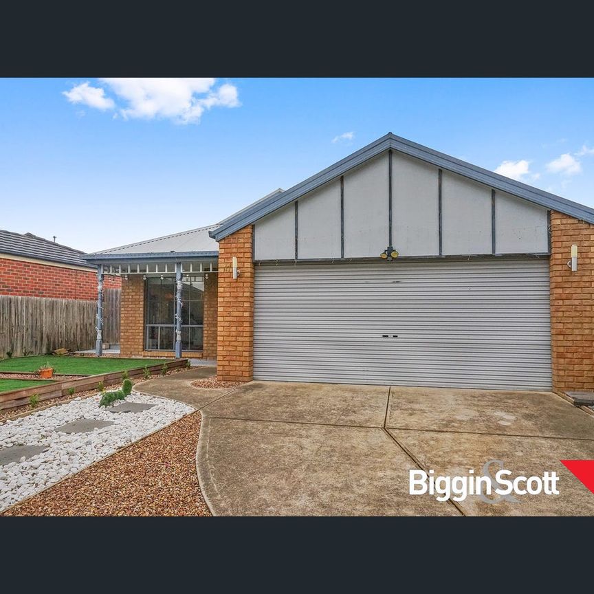 27 Bronzewing Street, Williams Landing, Vic 3027 - Photo 1