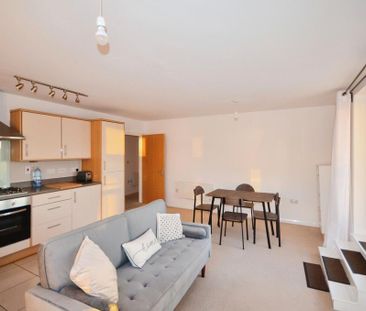 2 bedroom flat to rent - Photo 3