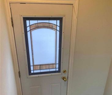 For Lease - 98 Avondale Avenue Unit# Lower, Toronto, Ontario - Photo 2