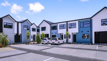 You won't want to scroll past this one! - Photo 4