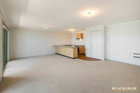 Spacious 2 Bedroom Unit - Photo 2