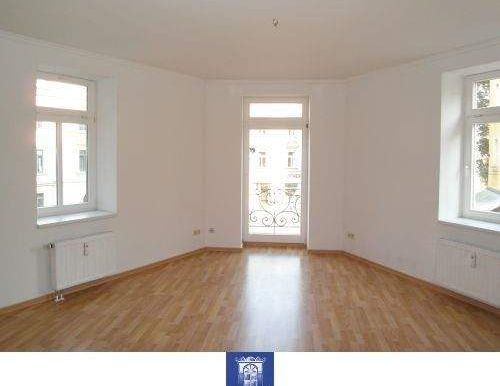 Wunderschöne und großzügige Familienwohnung mit hübschem Balkon! - Photo 1