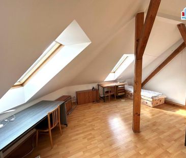 Pronájem pokoje 75 m2 - Fotografie 3