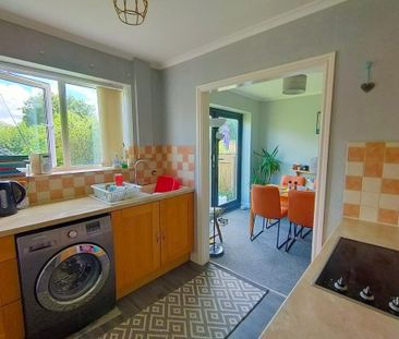 3 bedroom terraced house to rent - Photo 5