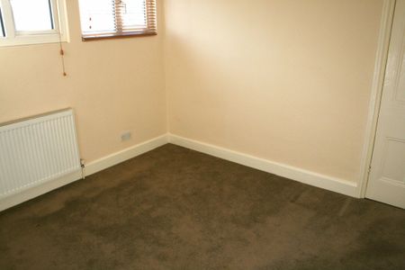 West Cliffe Grove - Photo 3