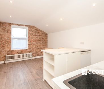 Peak Hill, London, SE26 - Photo 3