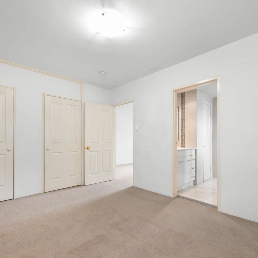 Stylish One-Bedroom Apartment in the Heart of Coorparoo - Photo 1