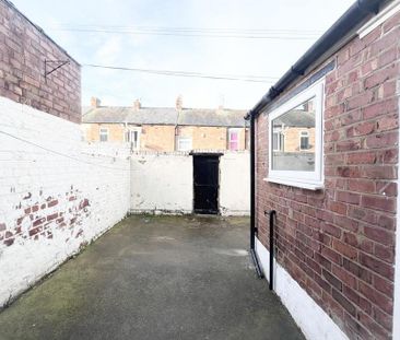 2 bedroom terraced house to rent - Photo 6