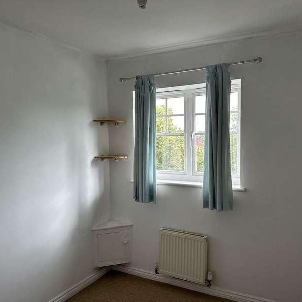 Apartment At Sandycroft Avenue, Manchester, M22 - Photo 1