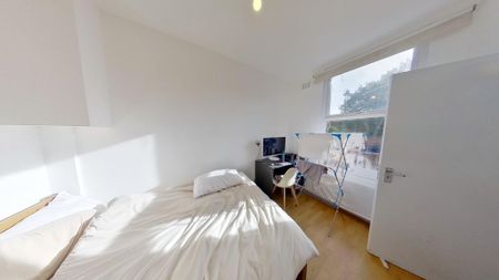 5 bedroom terraced house to rent - Photo 4