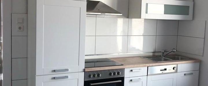 MG Bettrath! 2 Zimmer Wohnung mit Dachterrasse plus Einbauküche zu vermieten - Foto 1