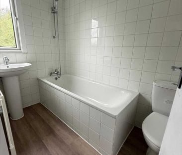 6 bedroom semi-detached house to rent - Photo 1