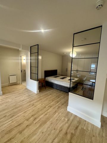 Apartment to rent in Cork, Centre - Photo 4