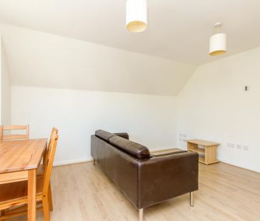 2 bedroom apartment to rent - Photo 2