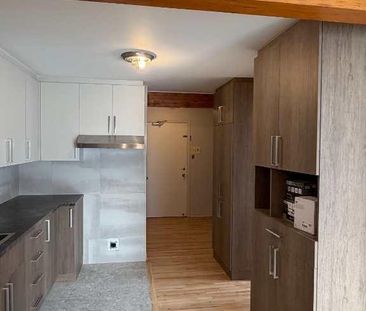 3 1/2 à louer au centre ville de Saint-jérome - Photo 1