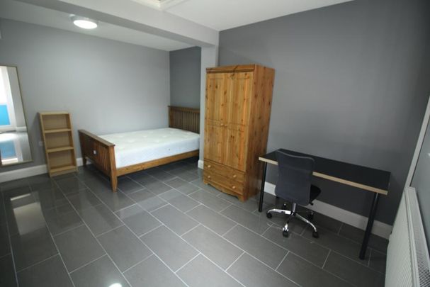 5 bedroom terraced house to rent - Photo 1