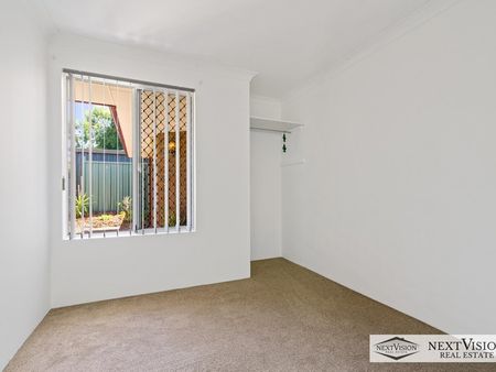 9 Hoyton Place, Parmelia - Photo 4