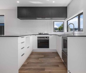 Wallaceville Living - Photo 2