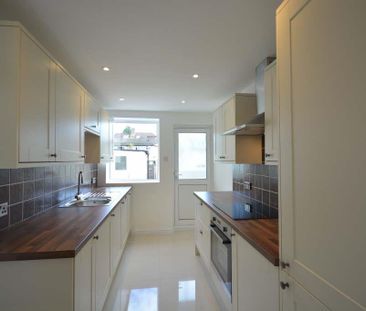 Stamford Green Road, Epsom, Surrey, KT18 7SR - Photo 5