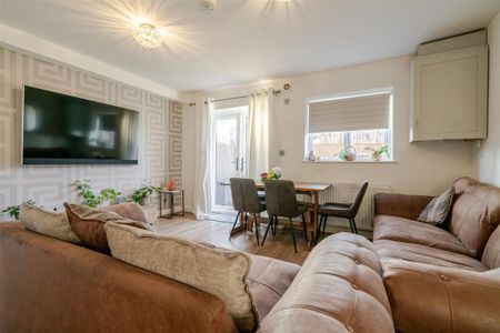 4 bedroom house to rent - Photo 3