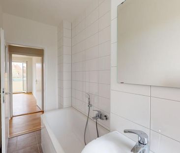 3-Raum-Wohnung mit Balkon, neu saniert! - Photo 1