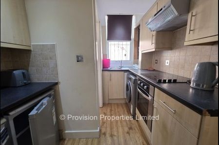 3 Bedroom Rentals Leeds - Photo 4