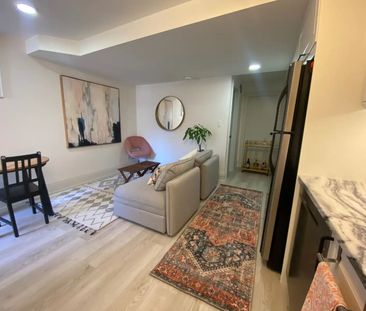 For Lease - 9 Hazelwood Avenue Unit# Lower, Toronto, Ontario - Photo 3