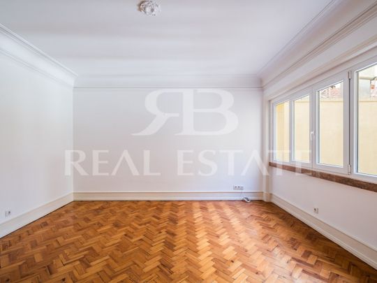 Apartamento T4 em Lisboa - Photo 1