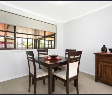 Family home in a sought after location - Photo 3