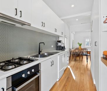 Luxury & Lifestyle - Photo 1