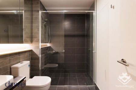 New Apartment Living for Christmas! - Photo 3