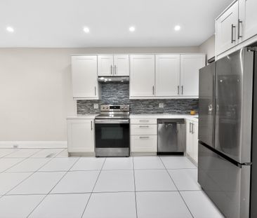 For Lease - 31 Campbell Avenue, Hamilton, Ontario - Photo 6