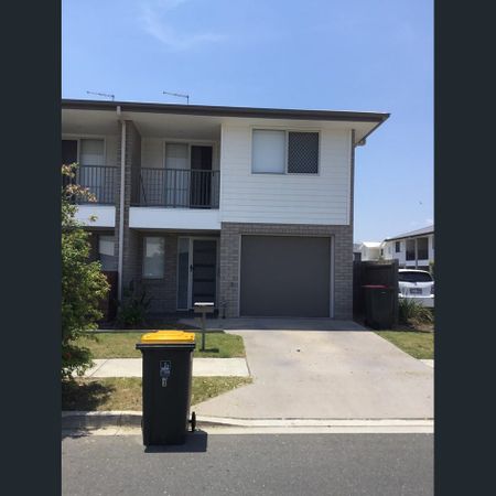 Cosey townhouse available soon - Photo 4