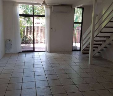 Unfurnished 2 bedroom townhouse in Fannie Bay - Photo 2