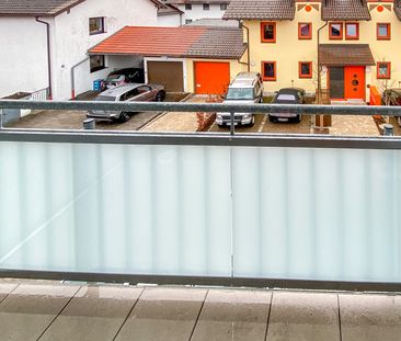 Gemütliche Dachgeschosswohnung mit Balkon in ruhiger Ortslage - Foto 2