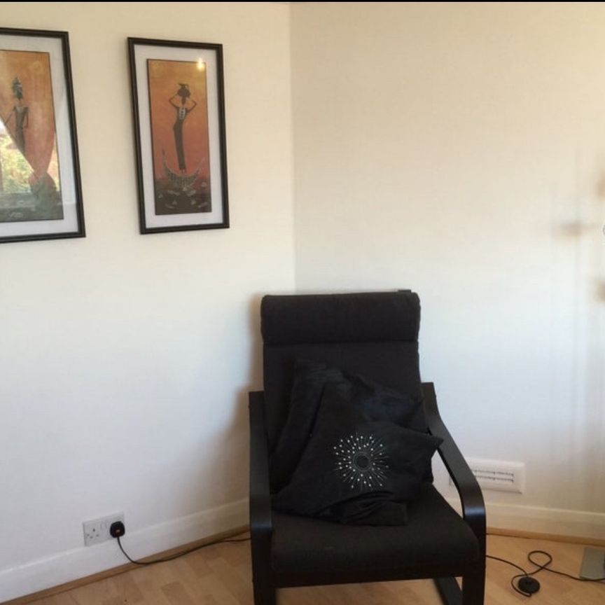 Room in a Shared House, London, SE27 - Photo 1