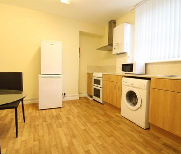 2 bedroom private hall to rent - Photo 4