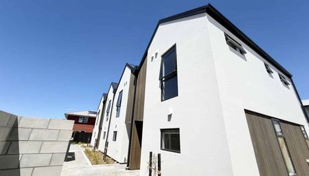 1/358 Hereford Street - Photo 5