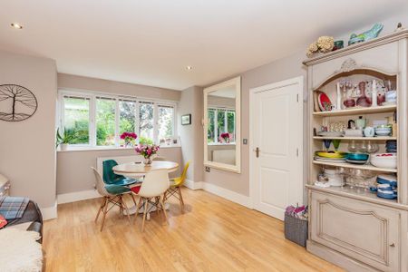 2 bedroom end of terrace house to rent - Photo 3