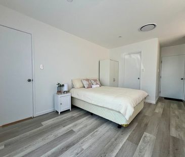 27 Marland Street, Kenmore, Qld 4069 - Photo 2