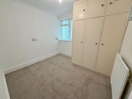 3 bedroom apartment to rent - Photo 4