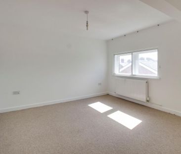 2 bedroom property to rent - Photo 1