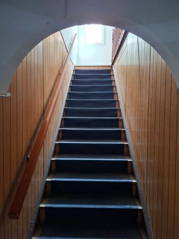 Comfortable Private Bedroom - Convenient Auburn Location - Photo 5